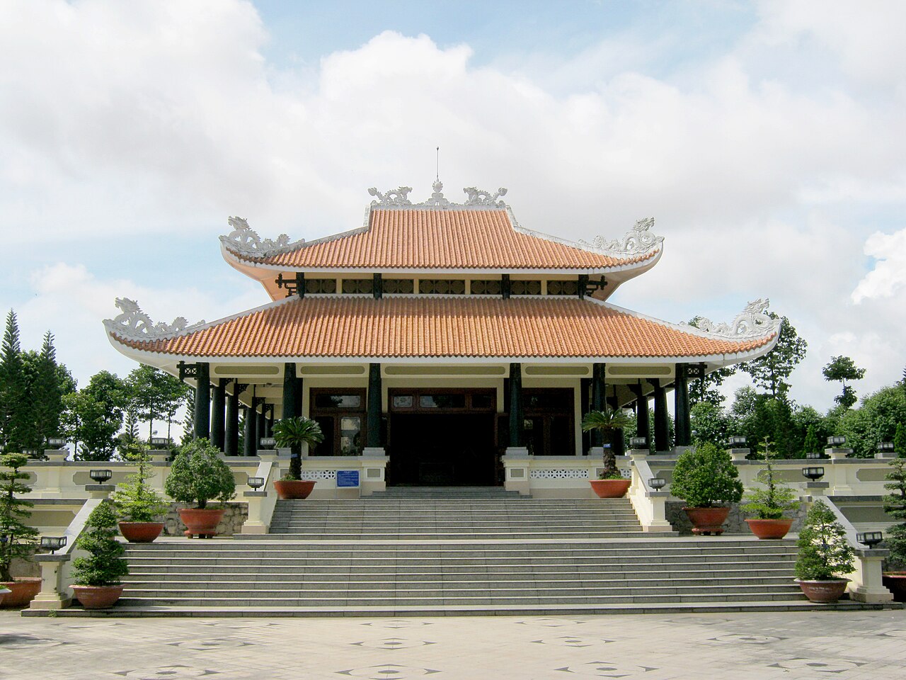 Đền thờ CT Tôn Đức Thắng