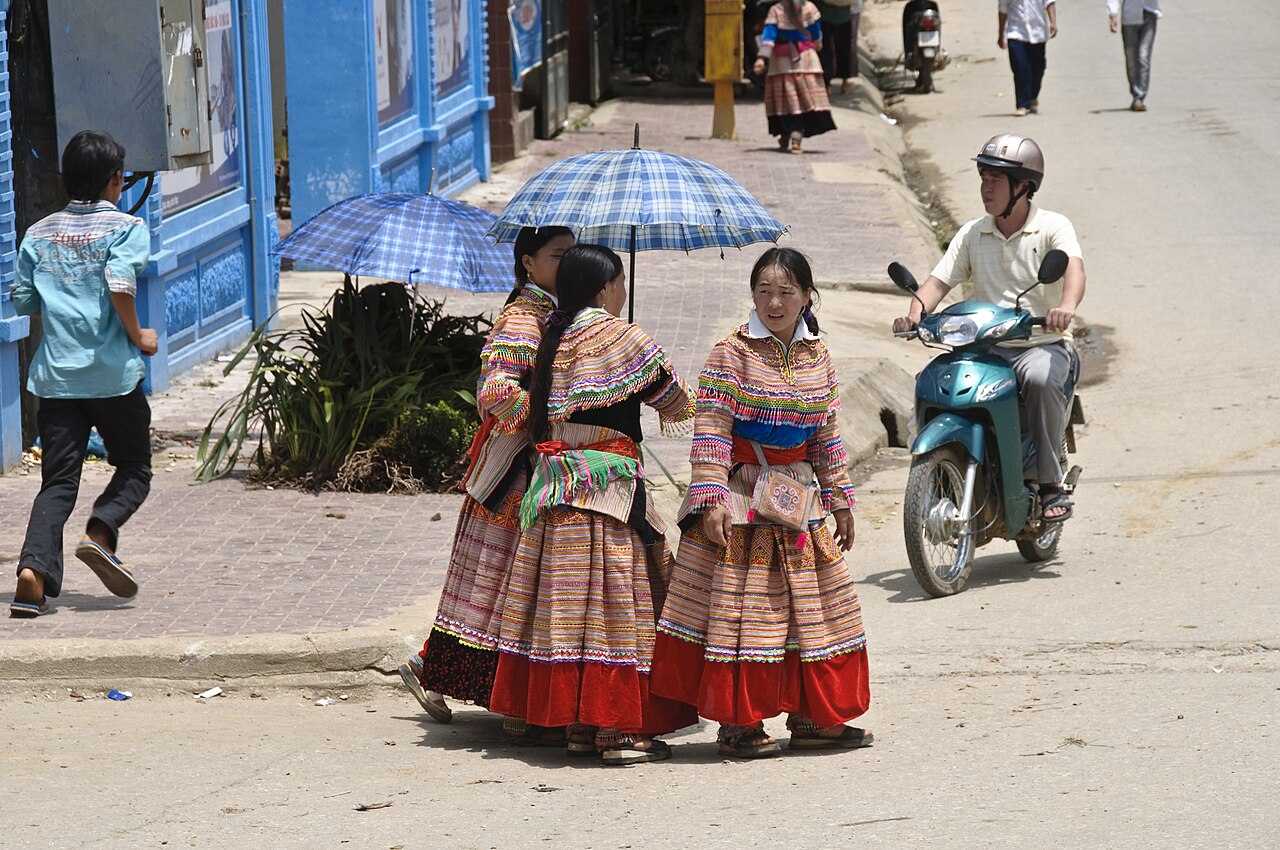 Girls at Bac Ha