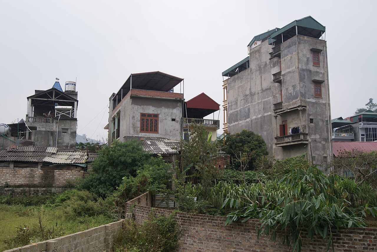 Buildings in Bắc Hà, Vietnam - 20131027