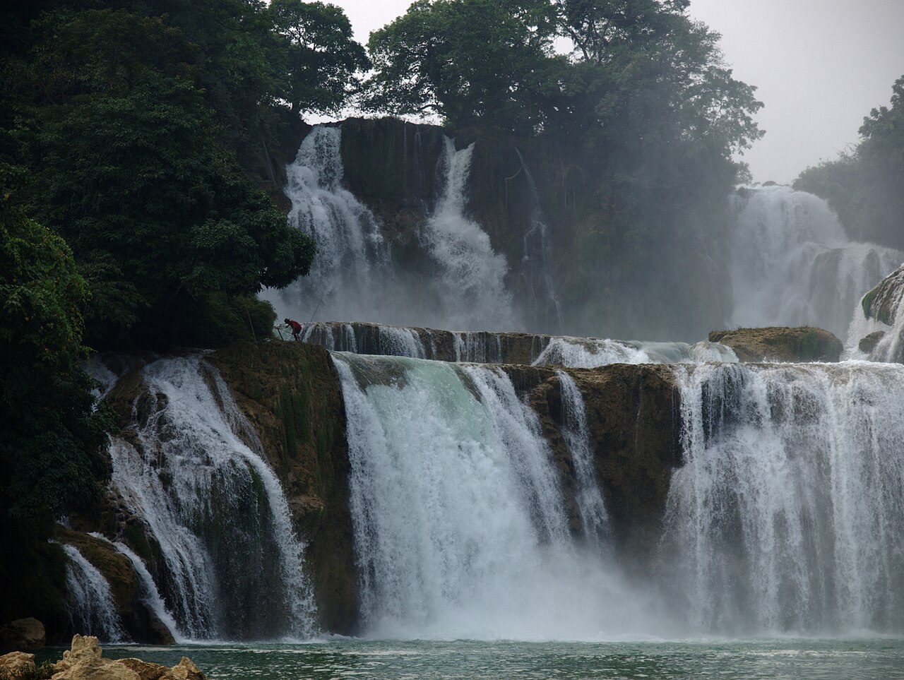 Ban Gioc waterfalls 1