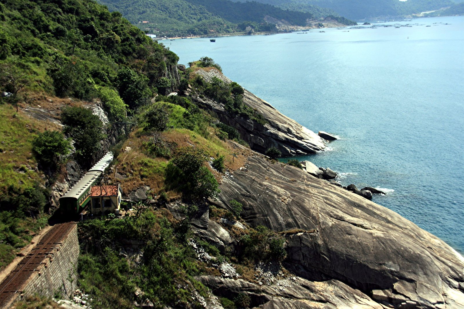 VN Coast Train Northbound