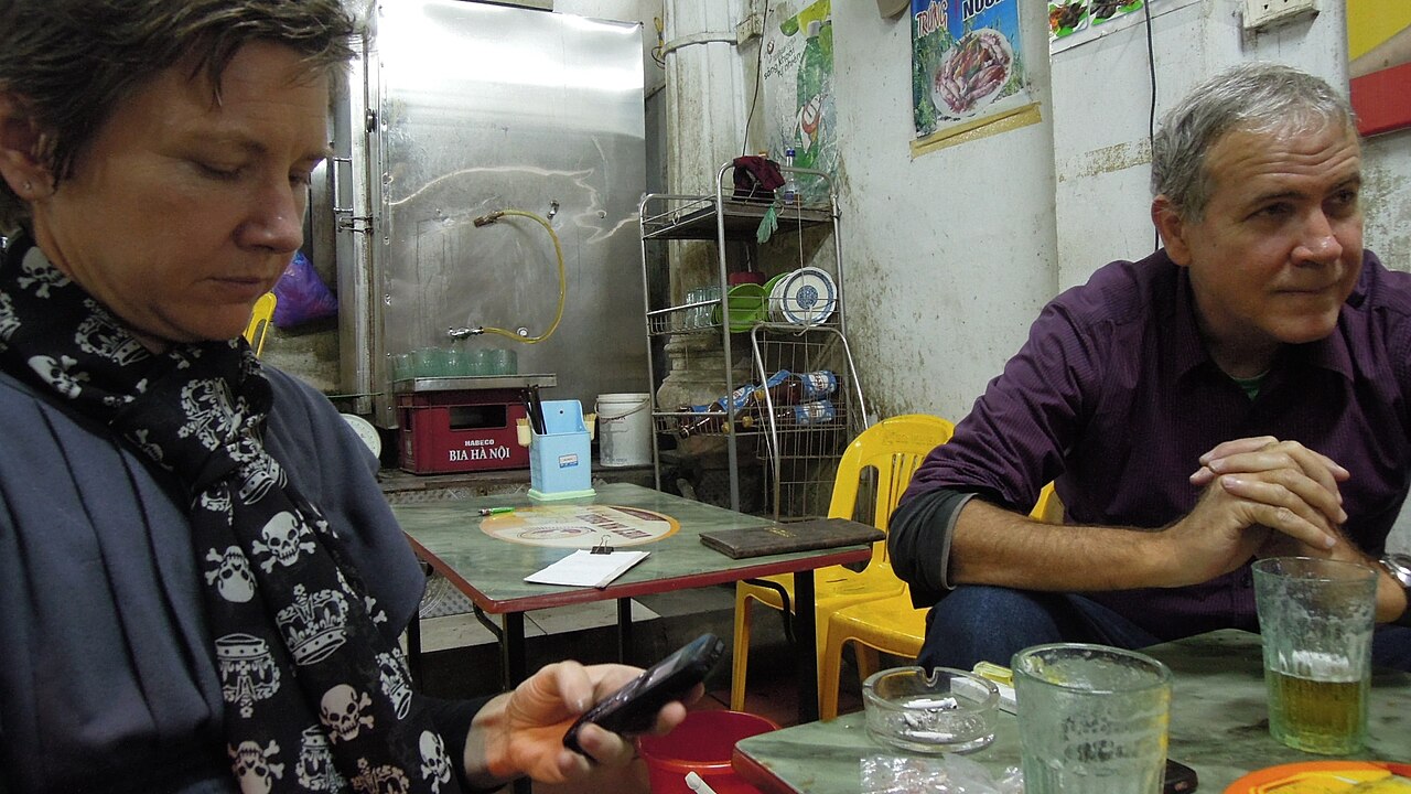 Helen & Mark at their local Bia hoi, Hanoi (7069090993)