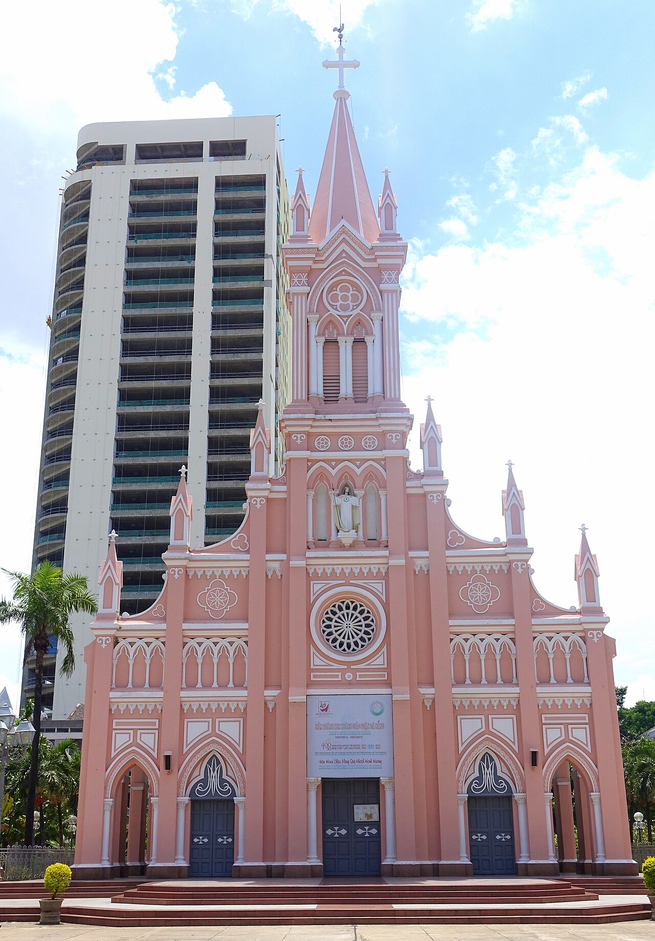Da Nang Cathedral - Da Nang, Vietnam - DSC02464