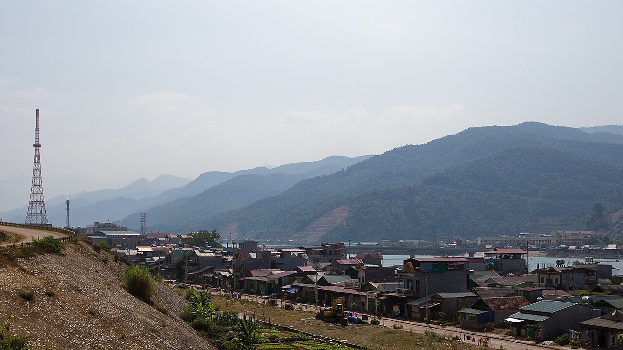 Mường Lay skyline