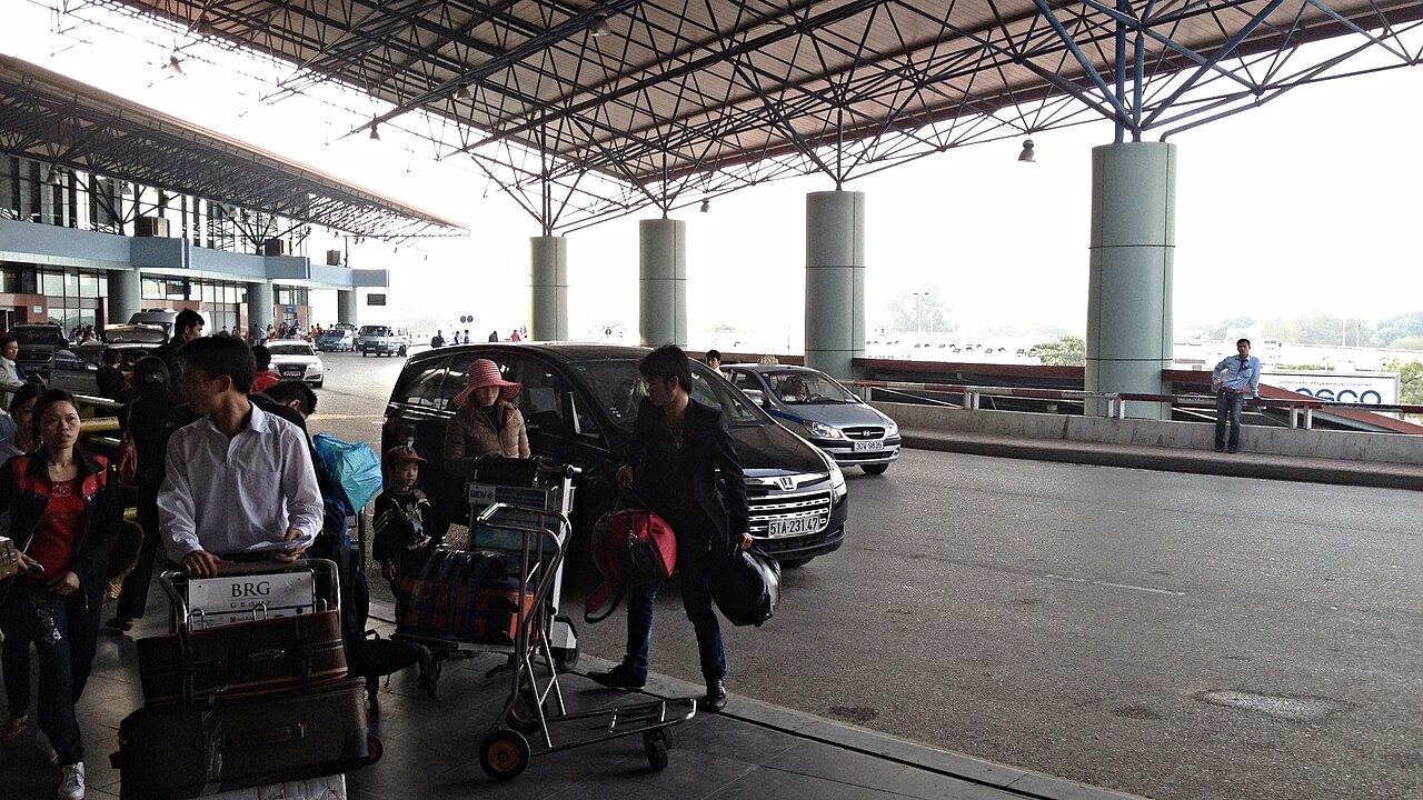 Departure level, Noi Bai International Airport, Hanoi (6913330710)