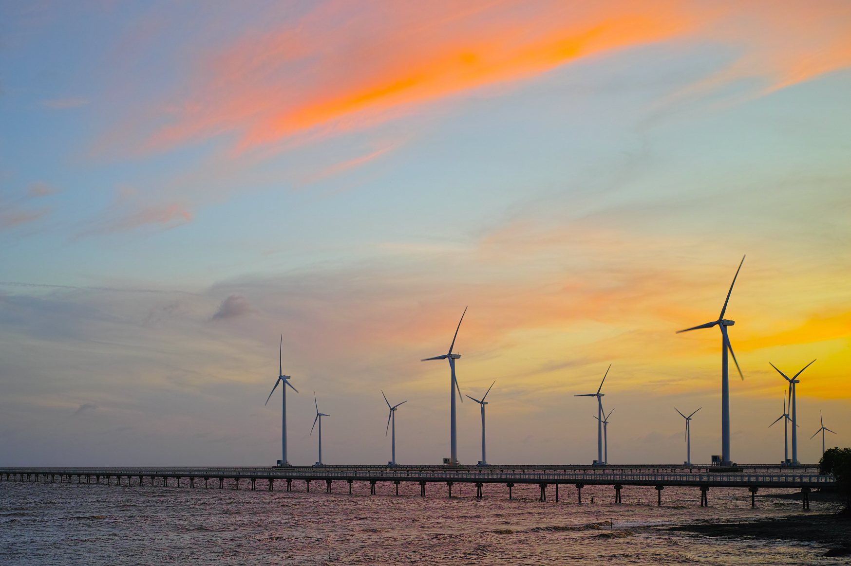 Bạc Liêu windpower farm (cropped)