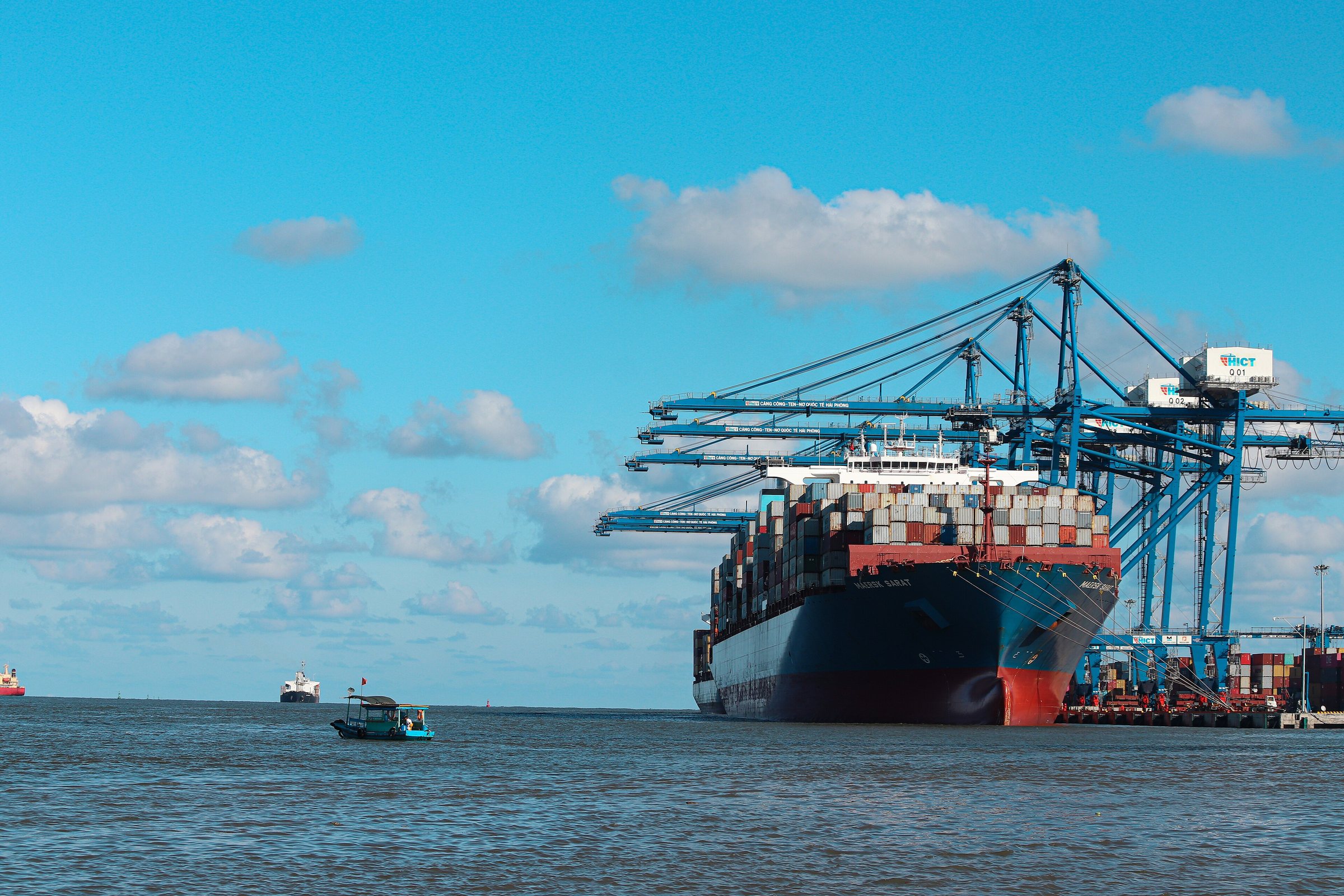 Container Ship at the Hai Phong International Container Terminal 01