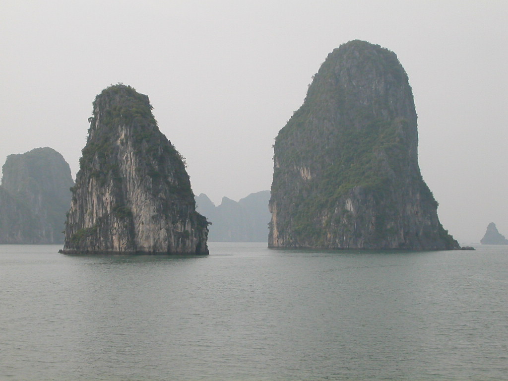 Ha Long bay tourism 10