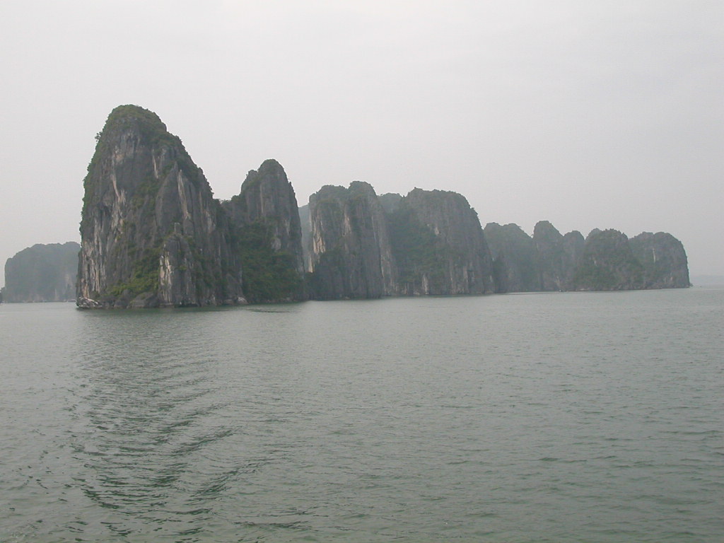 Ha Long bay tourism 16