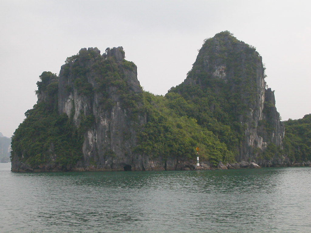 Ha Long bay tourism 19