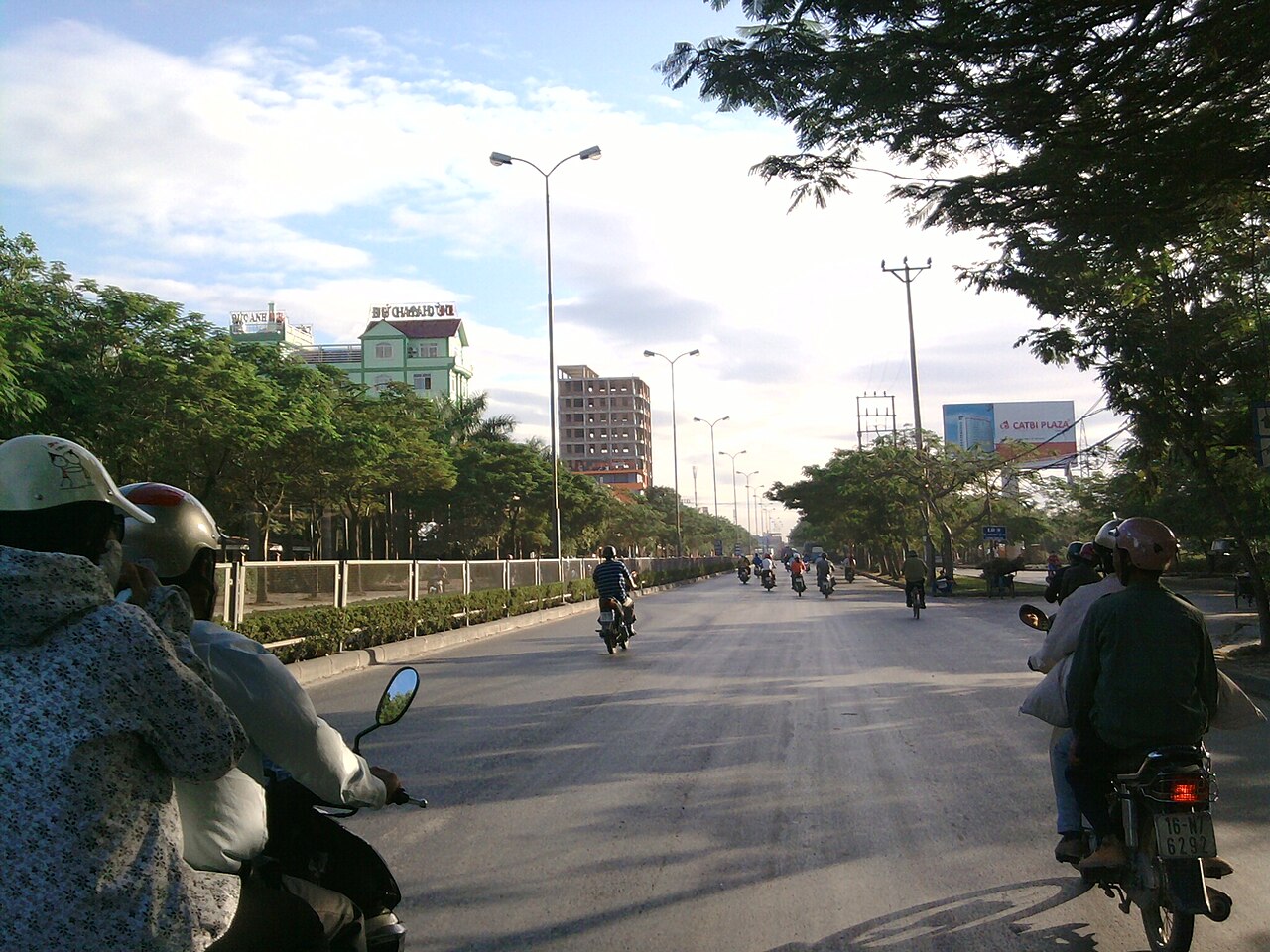 Duong Nguyen Binh Khiem thanh pho Hai Phong