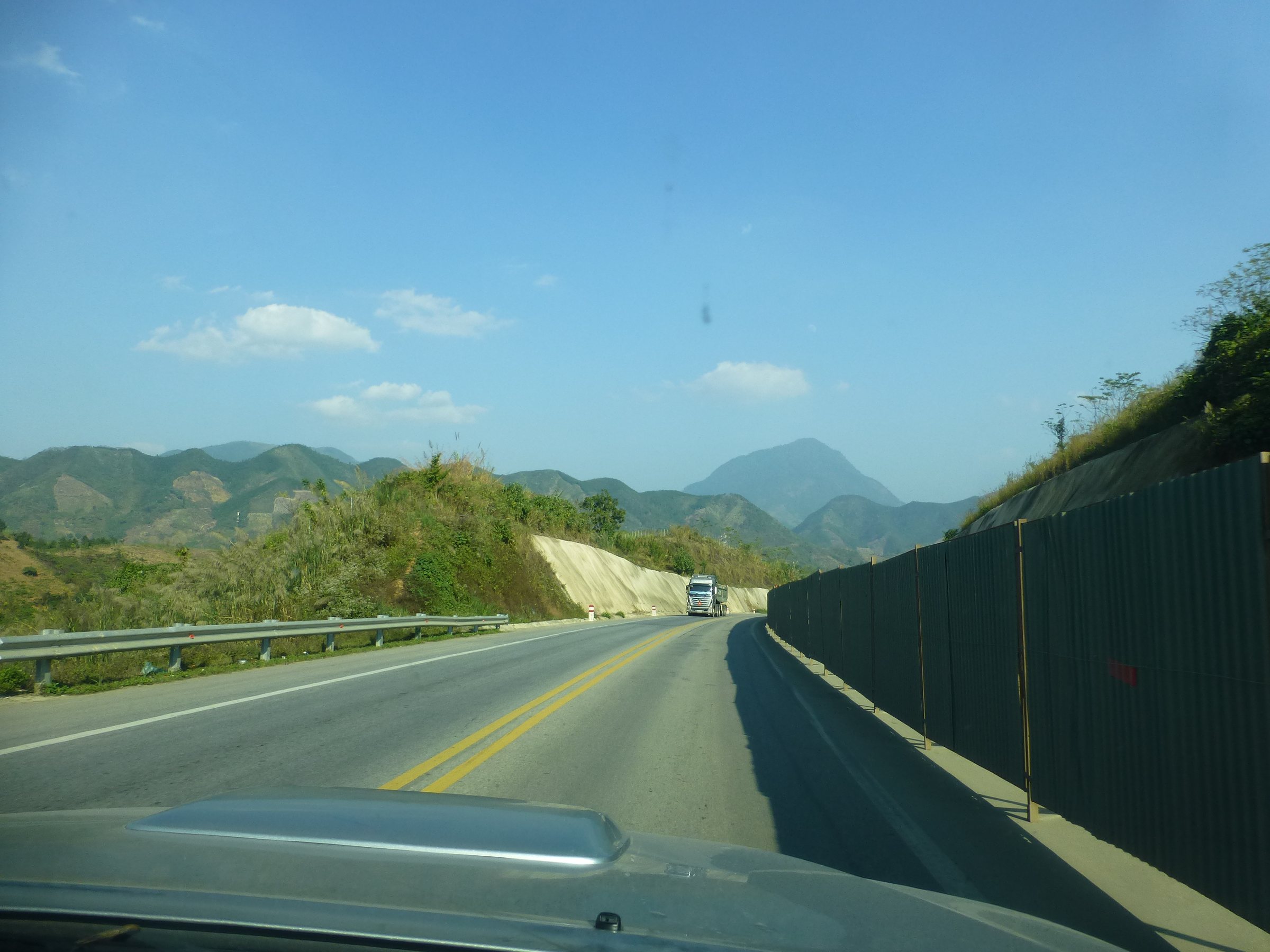 Hanoi–Lao Cai Expressway - P1410624