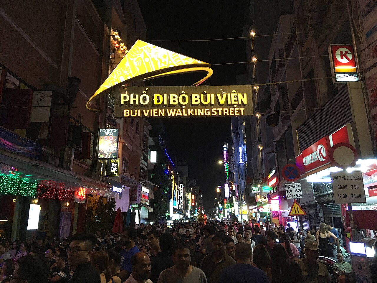 Bui Vien Walking Street 1