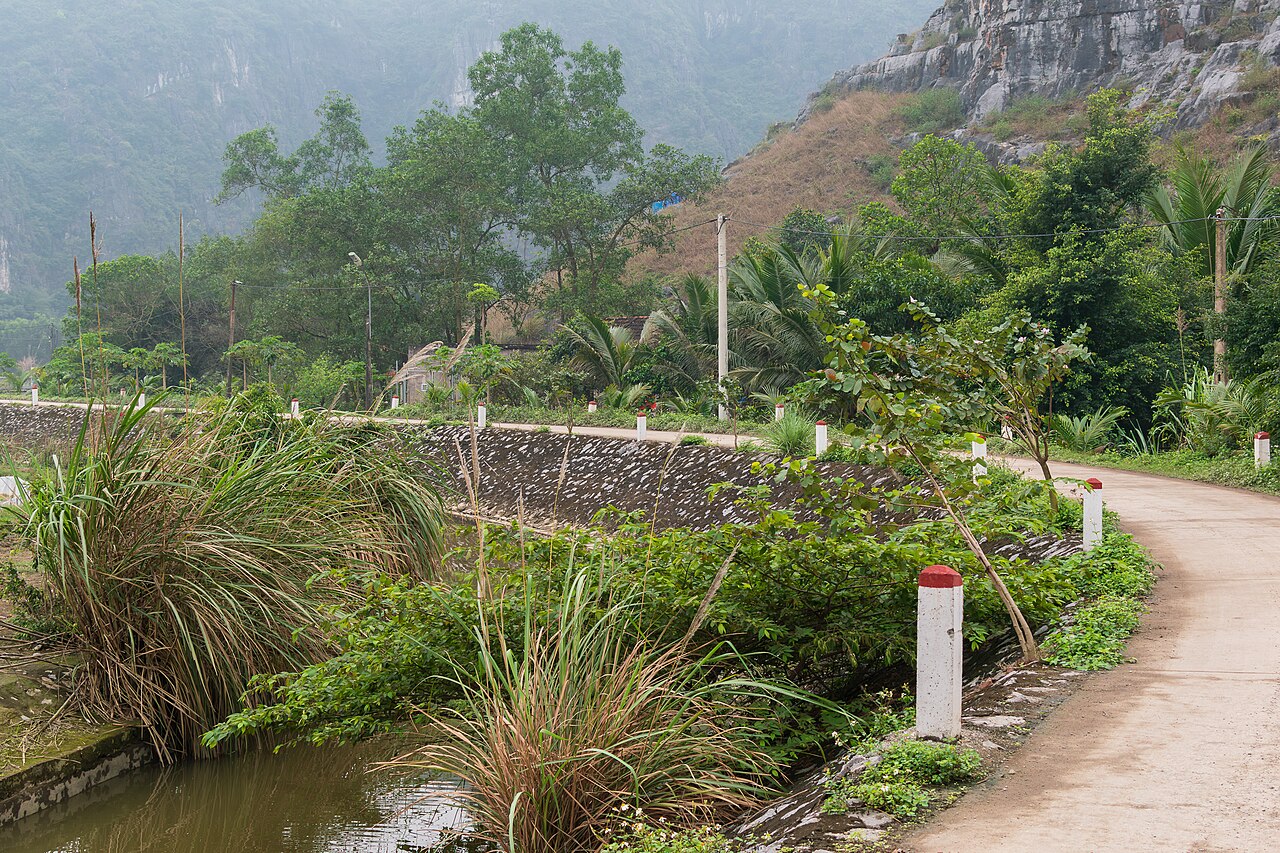 Ninh Bình - rural road near Mua Cave Feb 2024