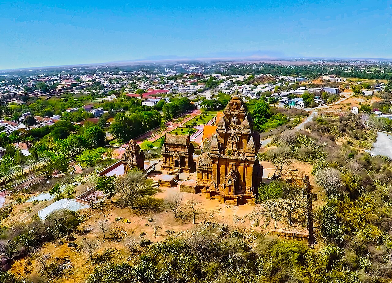 Po Klong Garai, Champa Hindu temples complex 04
