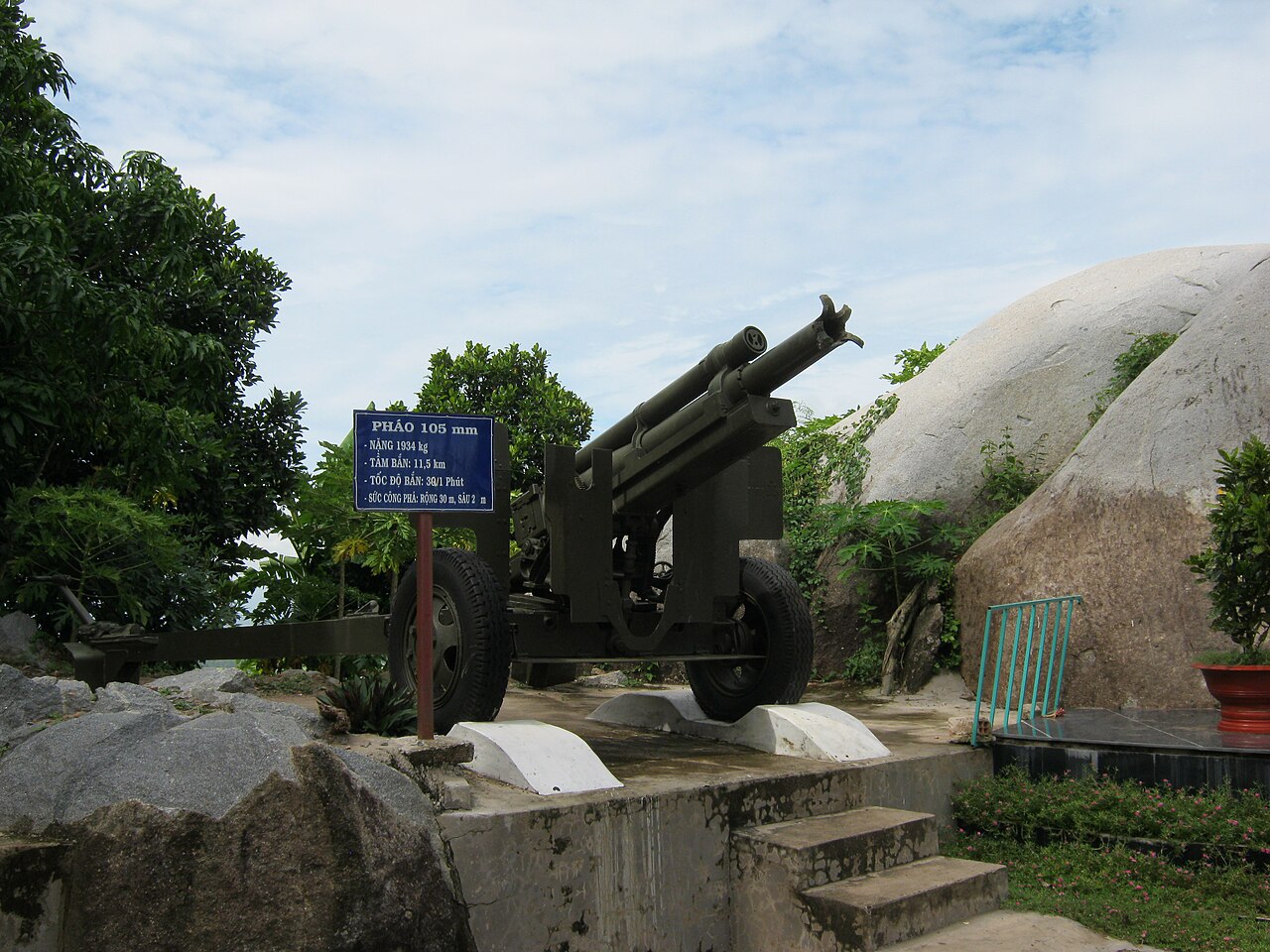 Pháo 105 mm