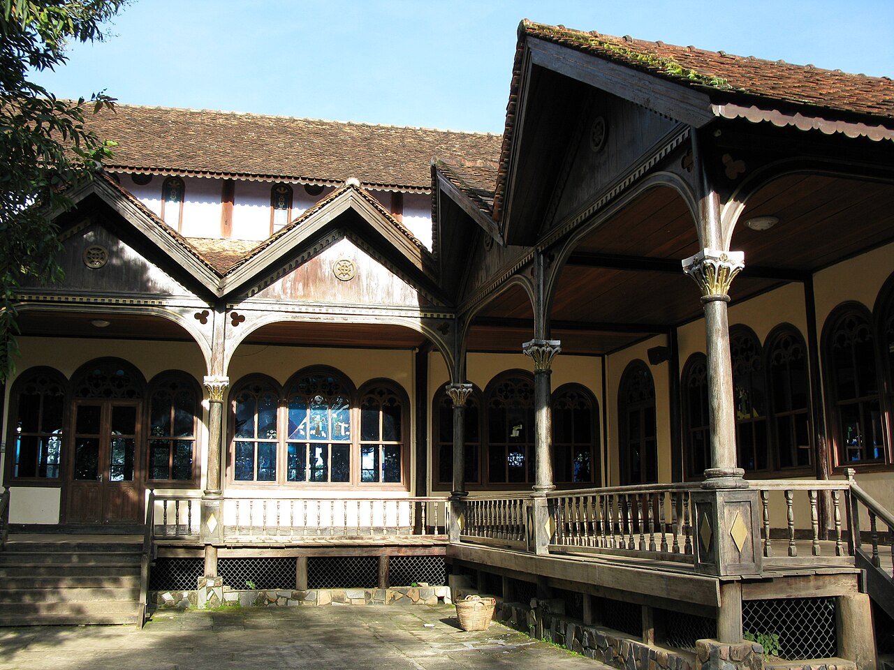 Kon Tum wooden catholic church 2