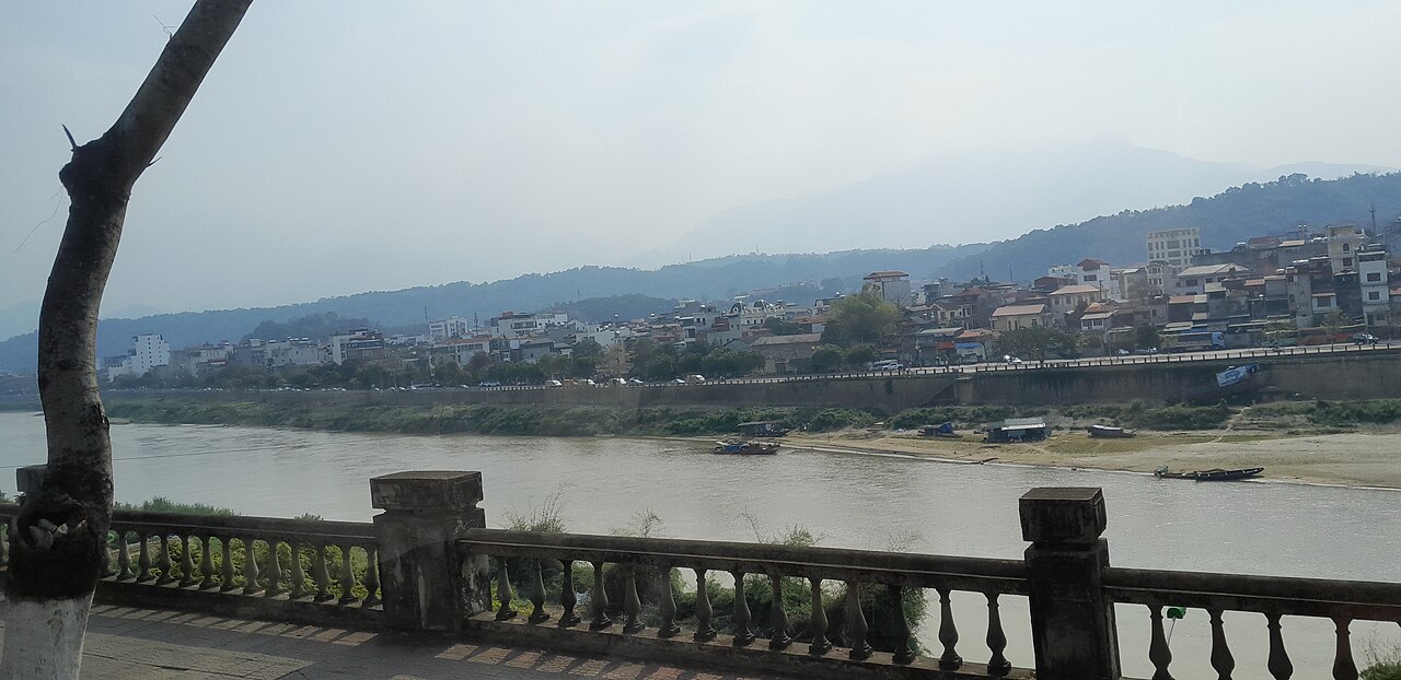 Border China.Red River.Lao Cai (17735)