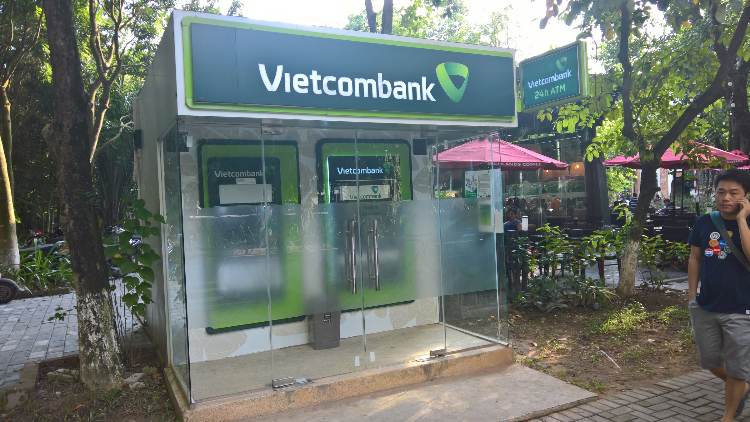 Vietcombank ATM's near Pho Truc (2017)