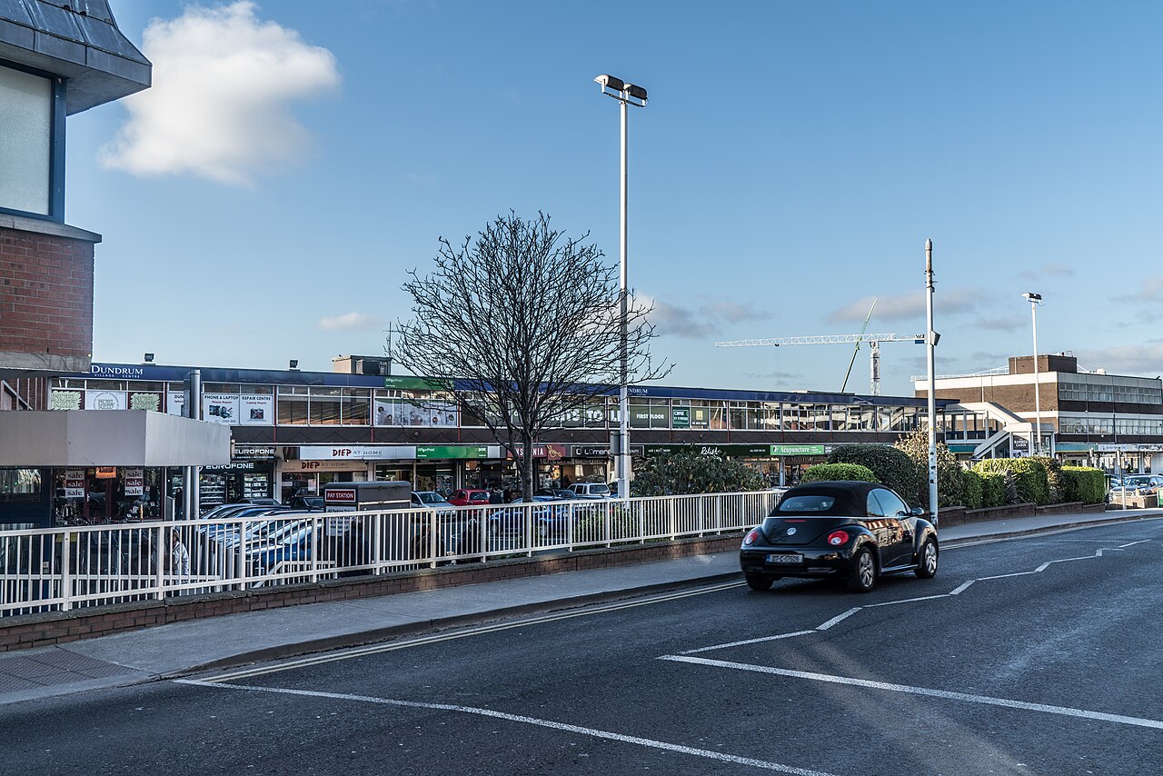 THE ORIGINAL DUNDRUM SHOPPING CENTRE BECAME A GHOST MALL FOR A WHILE (NOW REBRANDED AS DUNDRUM VILLAGE CENTRE)-135260