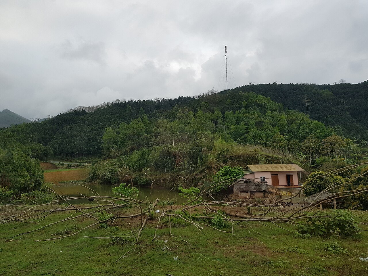 Road Sapa Lao Cai in rainy weather (15094)