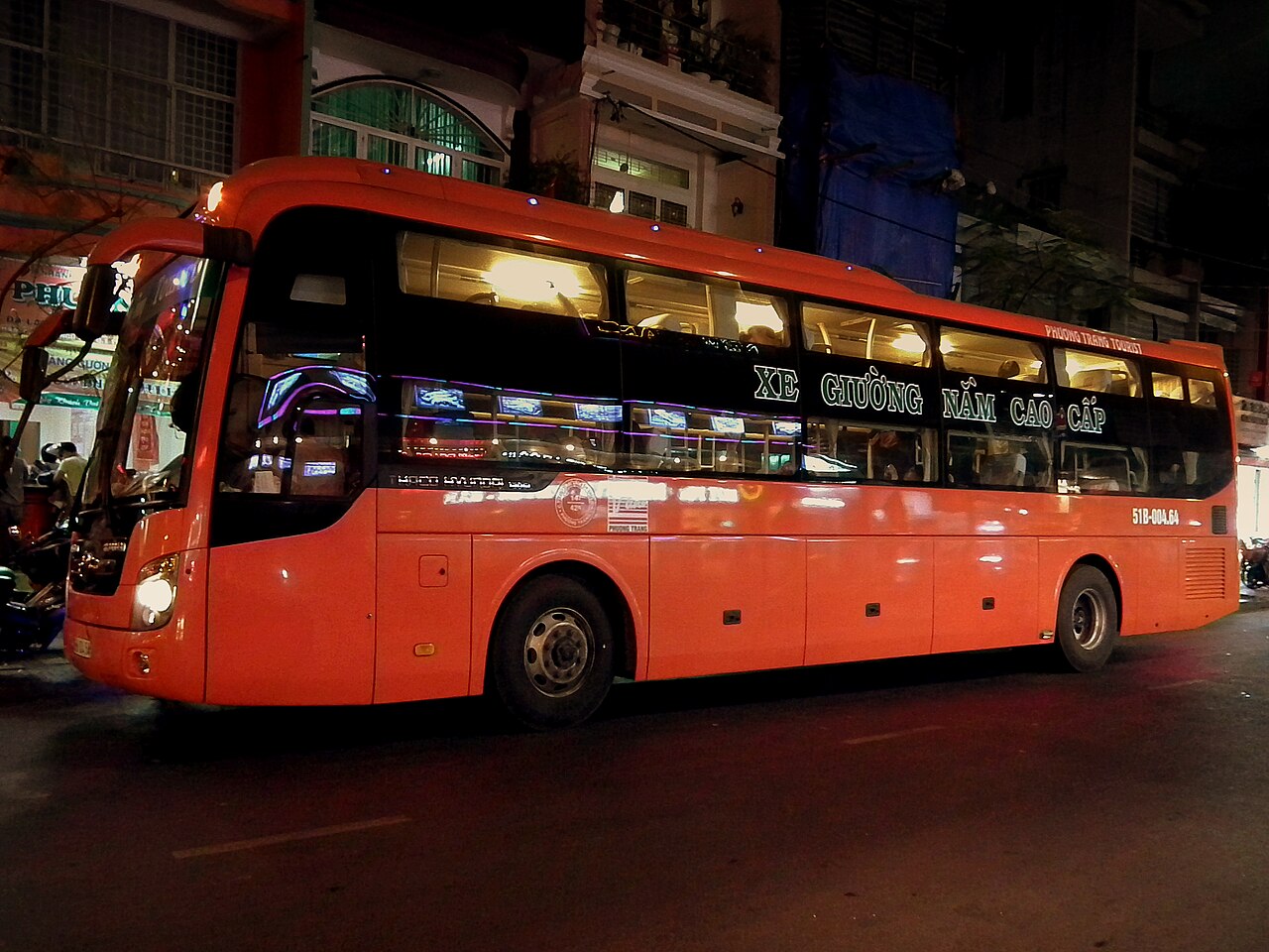 HYUNDAI AERODECK SLEEPER BUS SAIGON HO CHI MINH CITY VIETNAM JAN 2012 (6794684342)