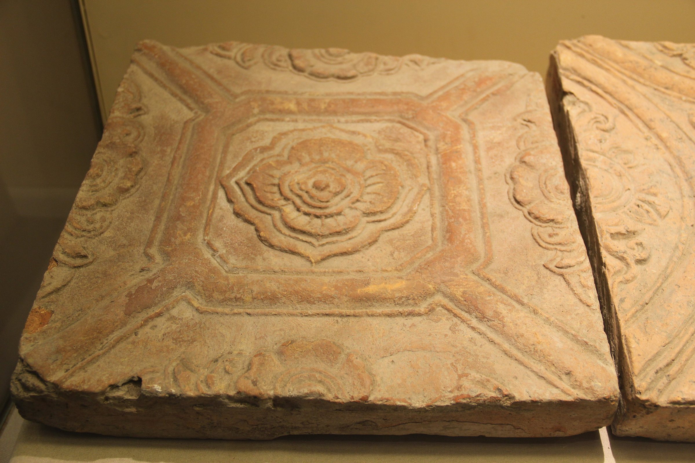 Tran-Ho Dynasty, 14th-15th Century, Brick (9735706919)