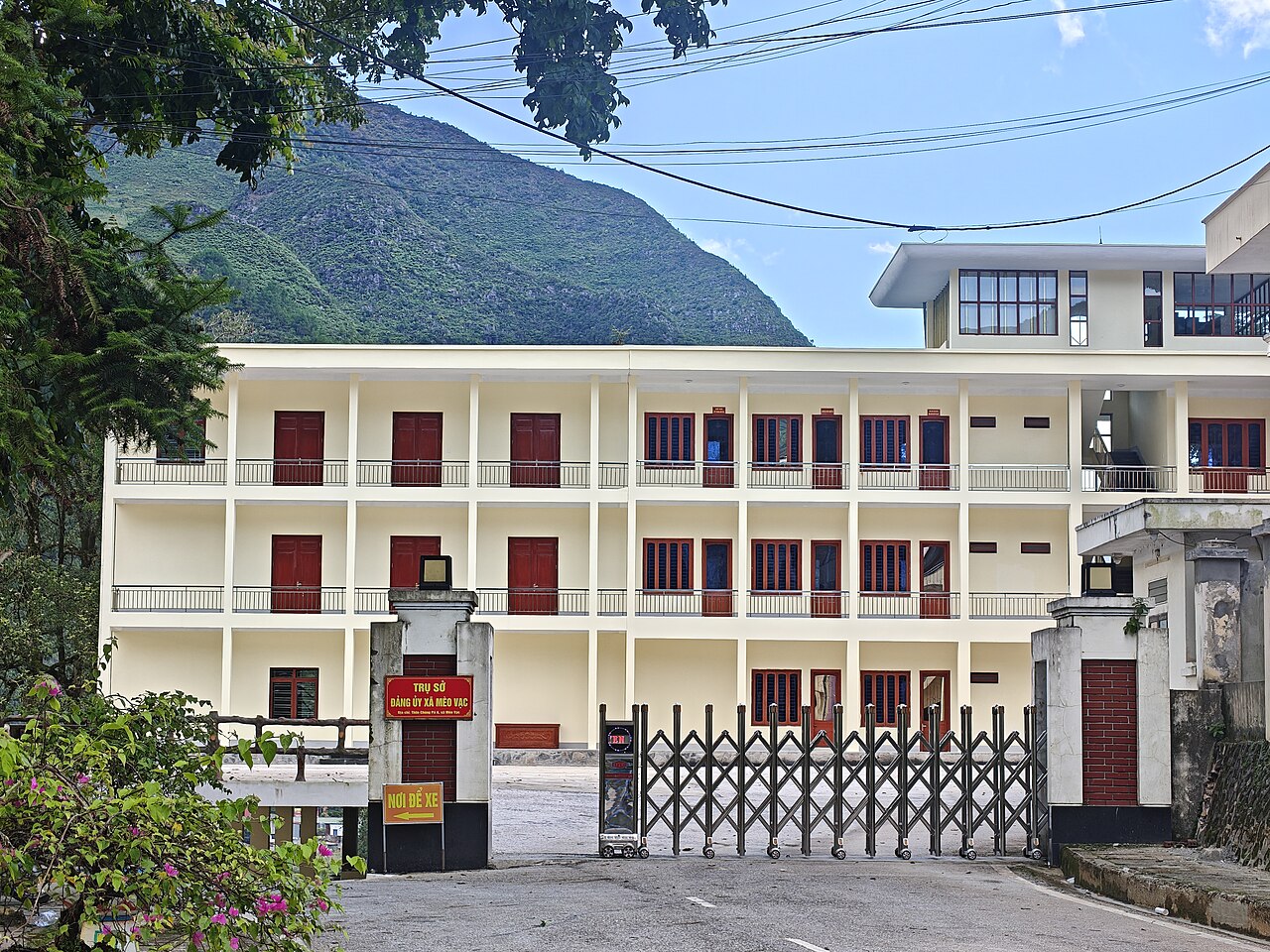 Headquarters of the Party Committee of Meo Vac Commune, Tuyen Quang Province