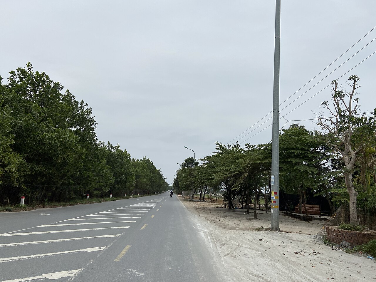 Vo Nguyen Giap Rd, Hanoi, Vietnam 04