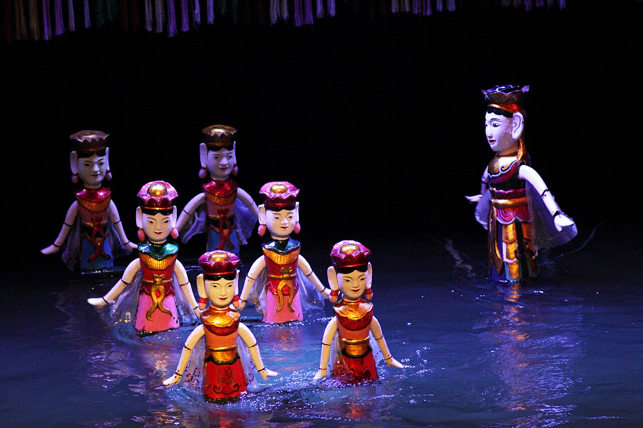 Water puppetry (9693994184)